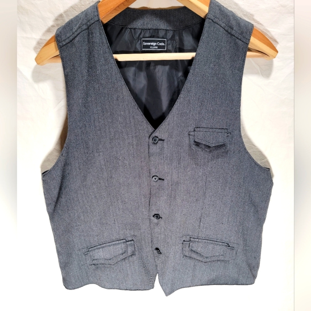 Sovereign Code 2xl bankers vest. Quite stunning and sharp looking.  Rare find.